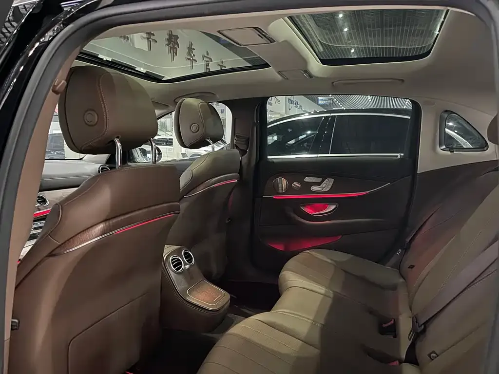 Mercedes-Benz E-Class 2023 из CN, фото 10