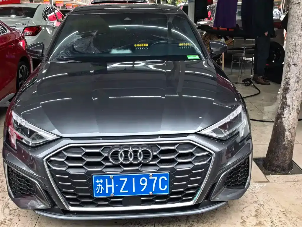 Audi A3 2023 из CN, фото 1
