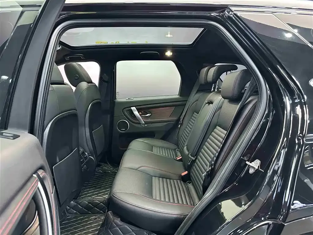 Land Rover Discovery Sport — фото 2