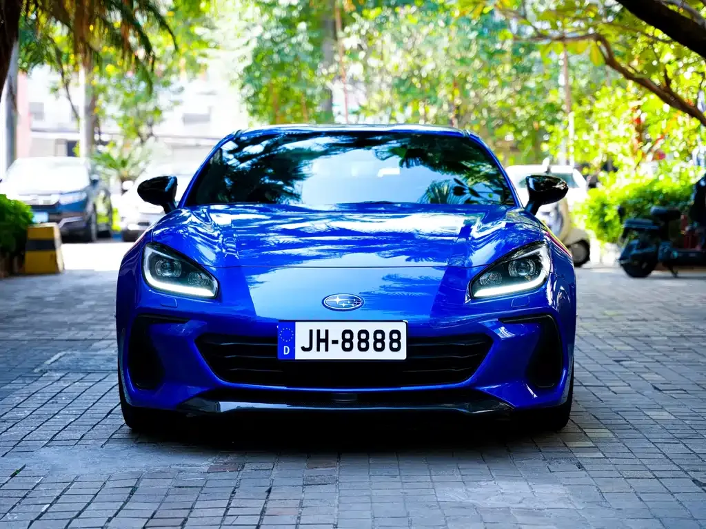 Subaru BRZ 2023 из CN, фото 7