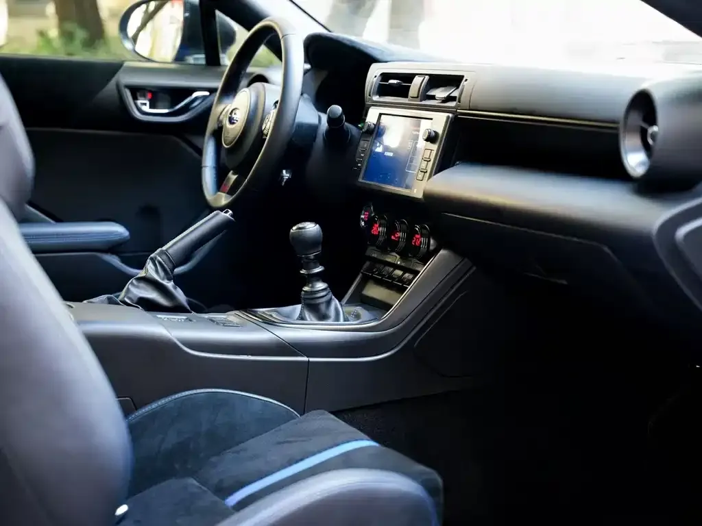 Subaru BRZ 2023 из CN, фото 3