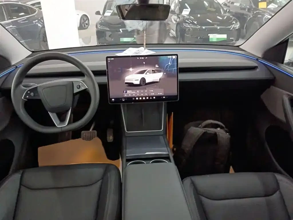Tesla Model Y 2025 из CN, фото 8