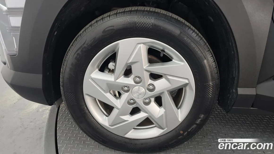 Hyundai Kona 2023 из KR, фото 10