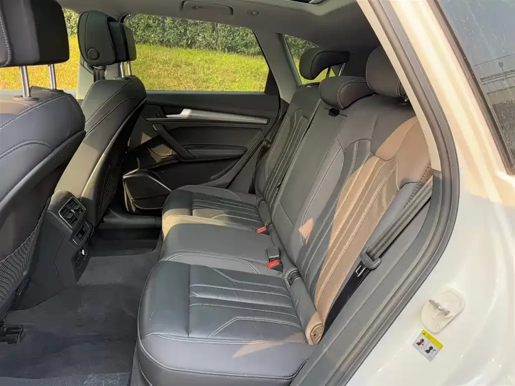 Audi Q5L 2023 из CN, фото 9
