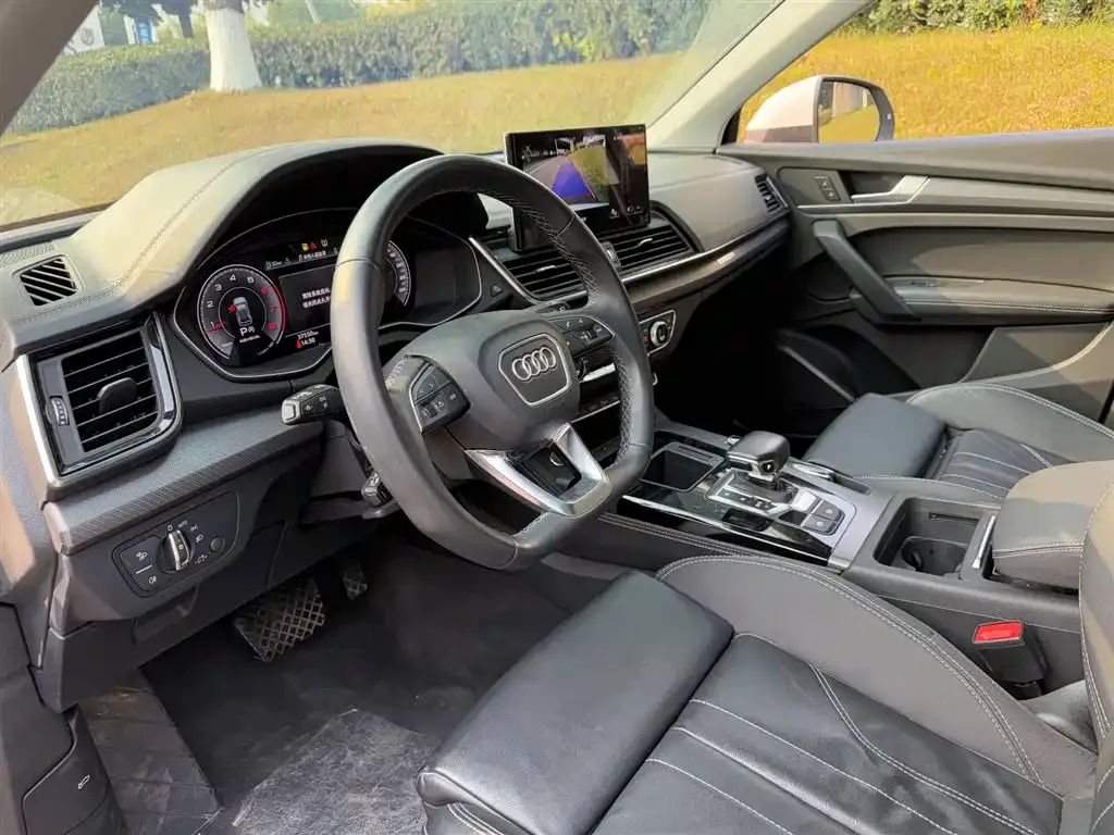 Audi Q5L 2023 из CN, фото 2