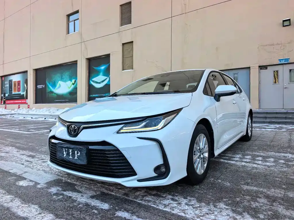Toyota Corolla 2022 из CN, фото 1