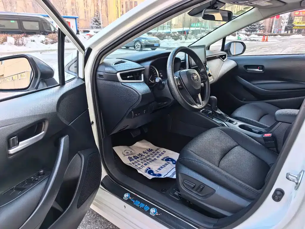 Toyota Corolla 2022 из CN, фото 2