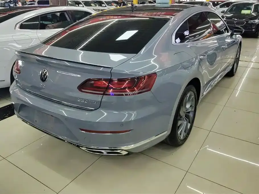 Volkswagen CC 2023 из CN, фото 10