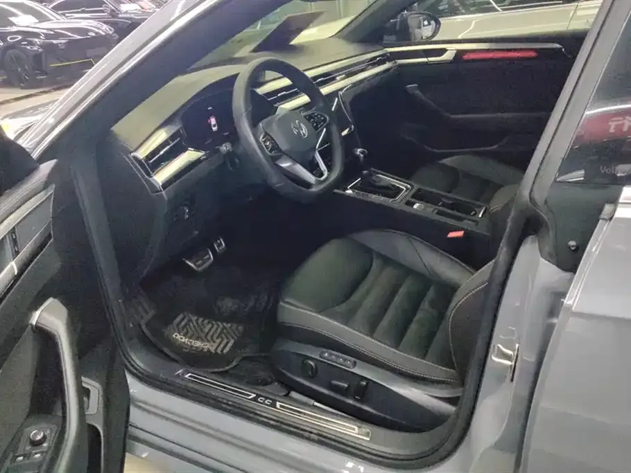 Volkswagen CC 2023 из CN, фото 5