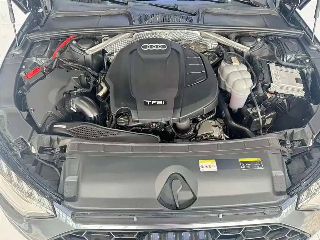 Audi A4L 2022 из CN, фото 10