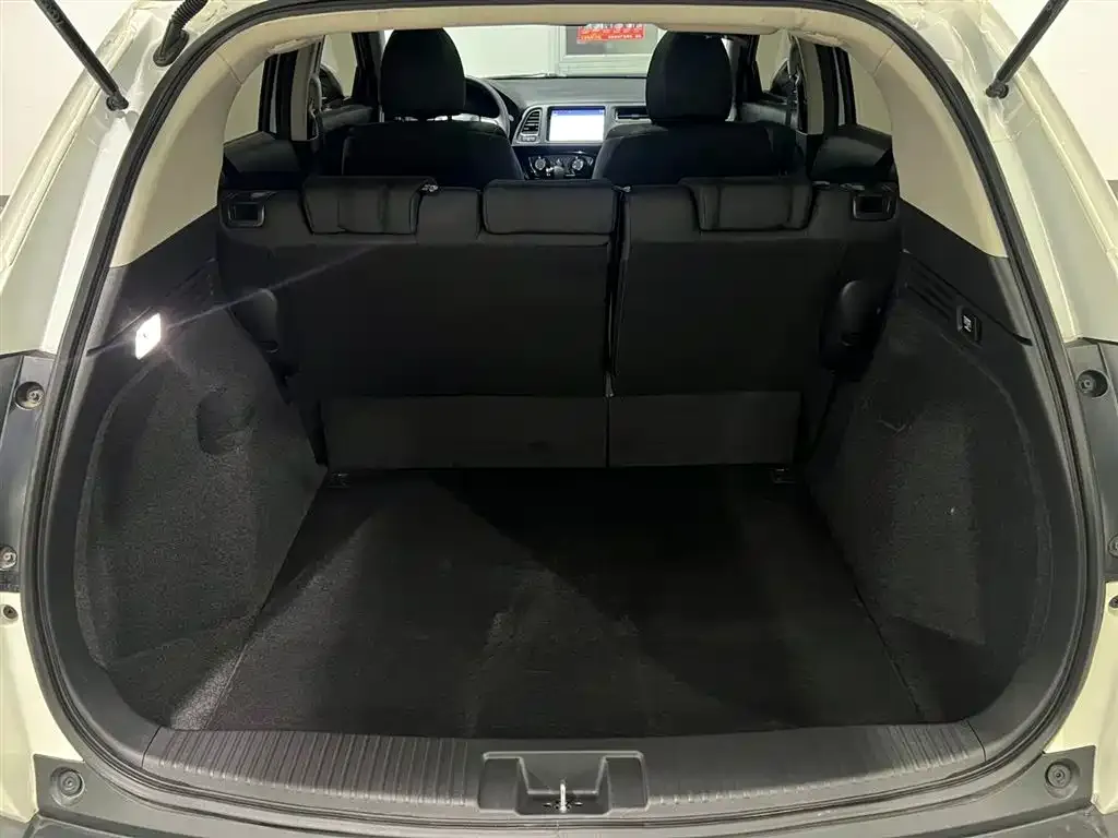Honda Vezel 2021 из CN, фото 3
