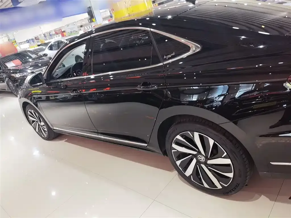 Volkswagen Passat 2022 из CN, фото 8