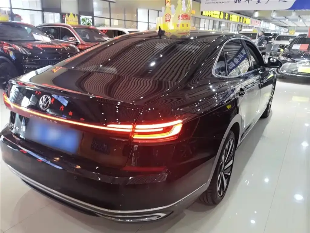 Volkswagen Passat 2022 из CN, фото 5