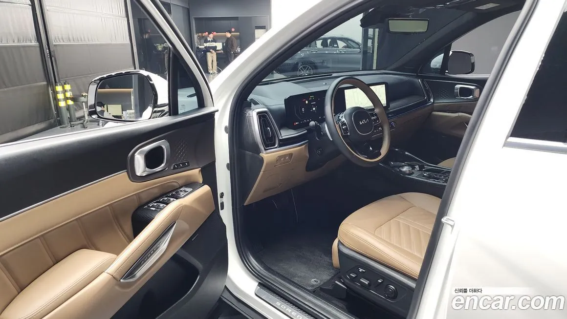 Kia Sorento — фото 10