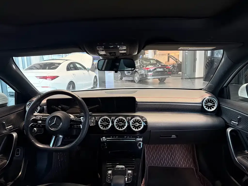 Mercedes-Benz A-Class 2023 из CN, фото 3