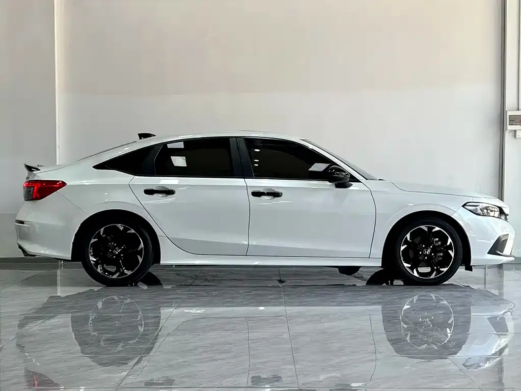 Honda Civic — фото 5