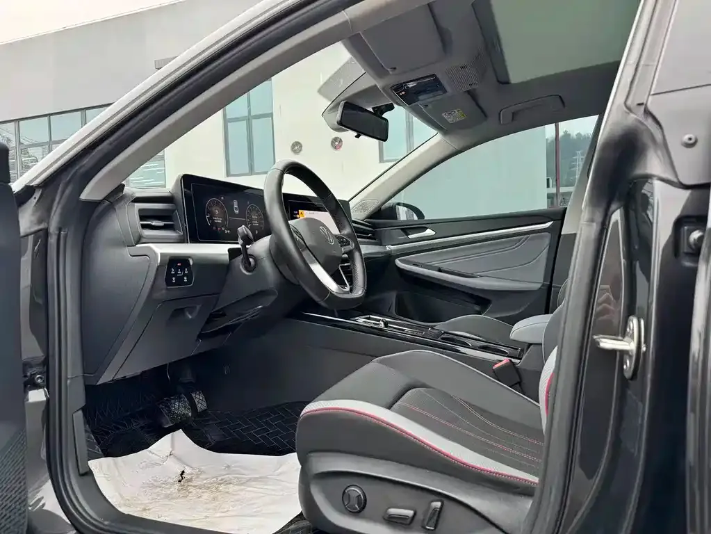 Volkswagen Lamando 2023 из CN, фото 4