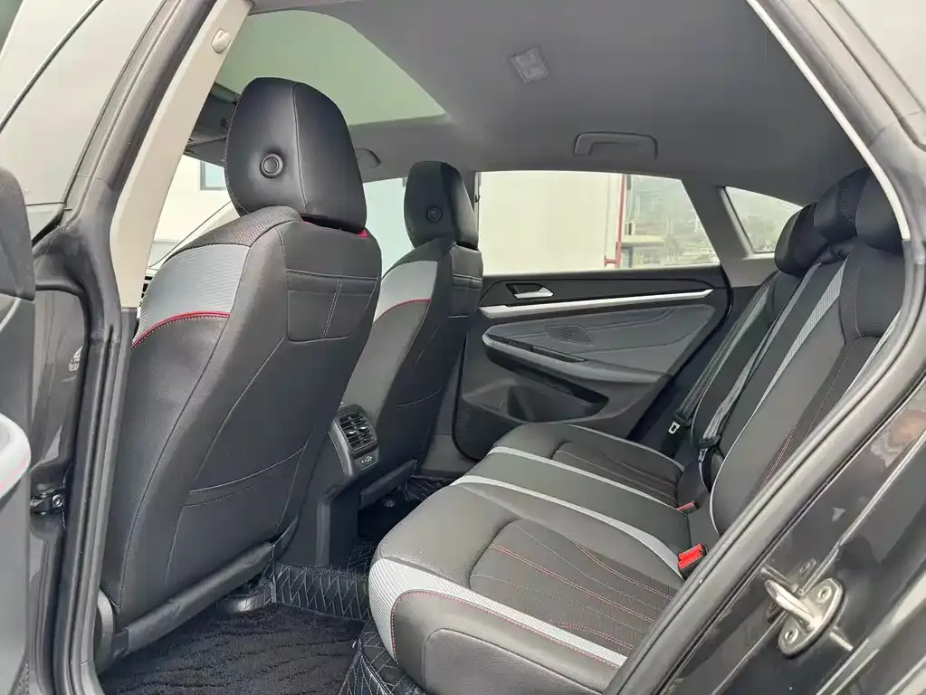 Volkswagen Lamando 2023 из CN, фото 8