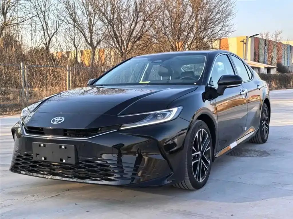 Toyota Camry 2025 из CN, фото 1