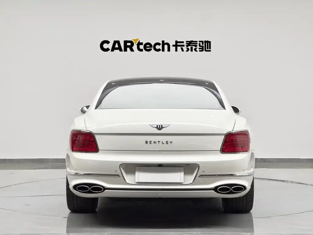 Bentley Flying Spur — фото 4