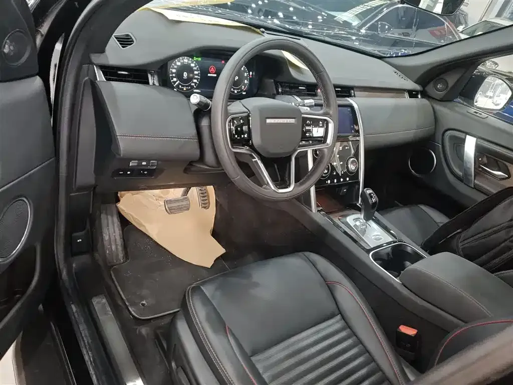 Land Rover Discovery Sport Hybrid — фото 8