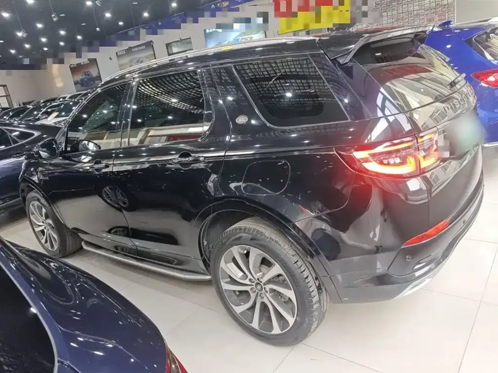 Land Rover Discovery Sport Hybrid — фото 9