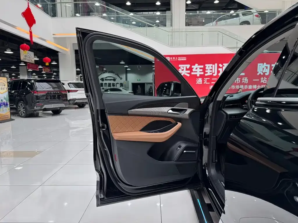 Audi Q6 2023 из CN, фото 5