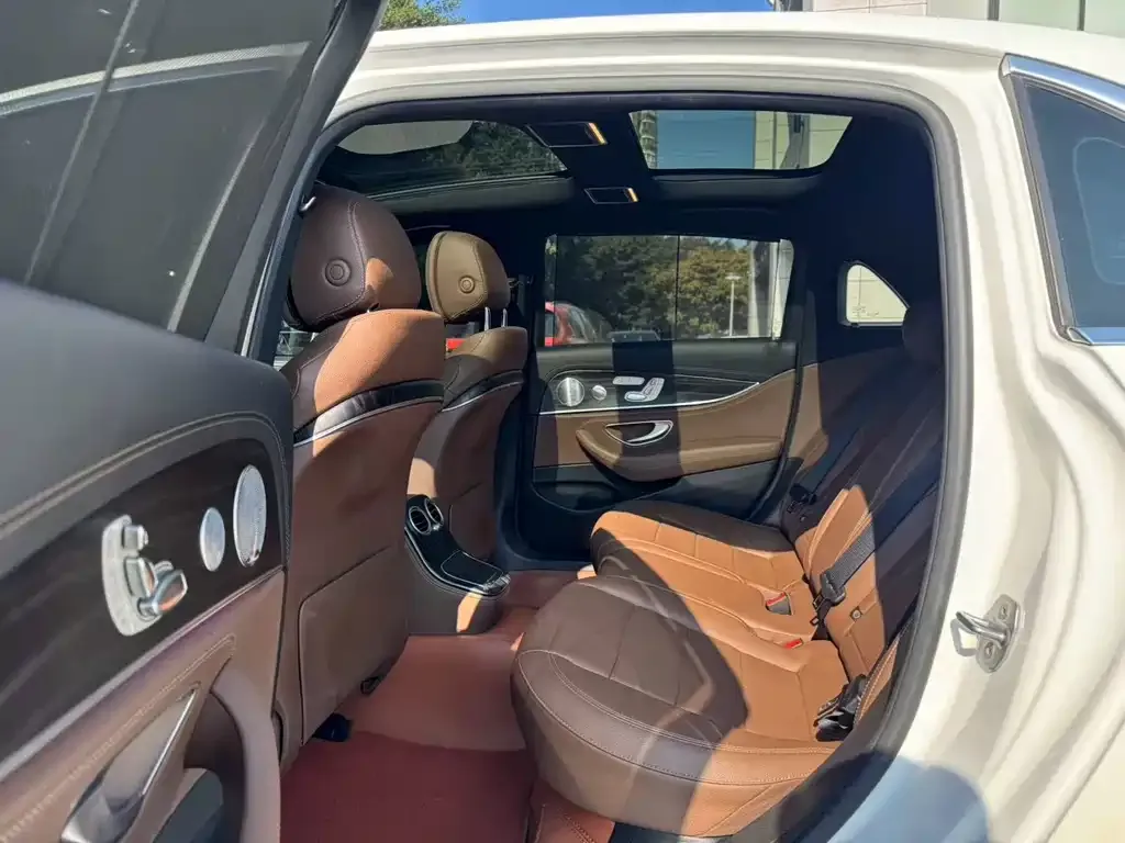 Mercedes-Benz E-Class 2021 из CN, фото 7