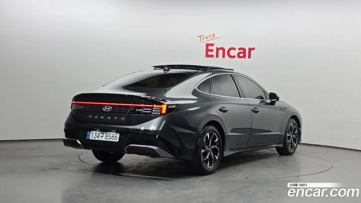 Hyundai Sonata 2024 из KR, фото 2