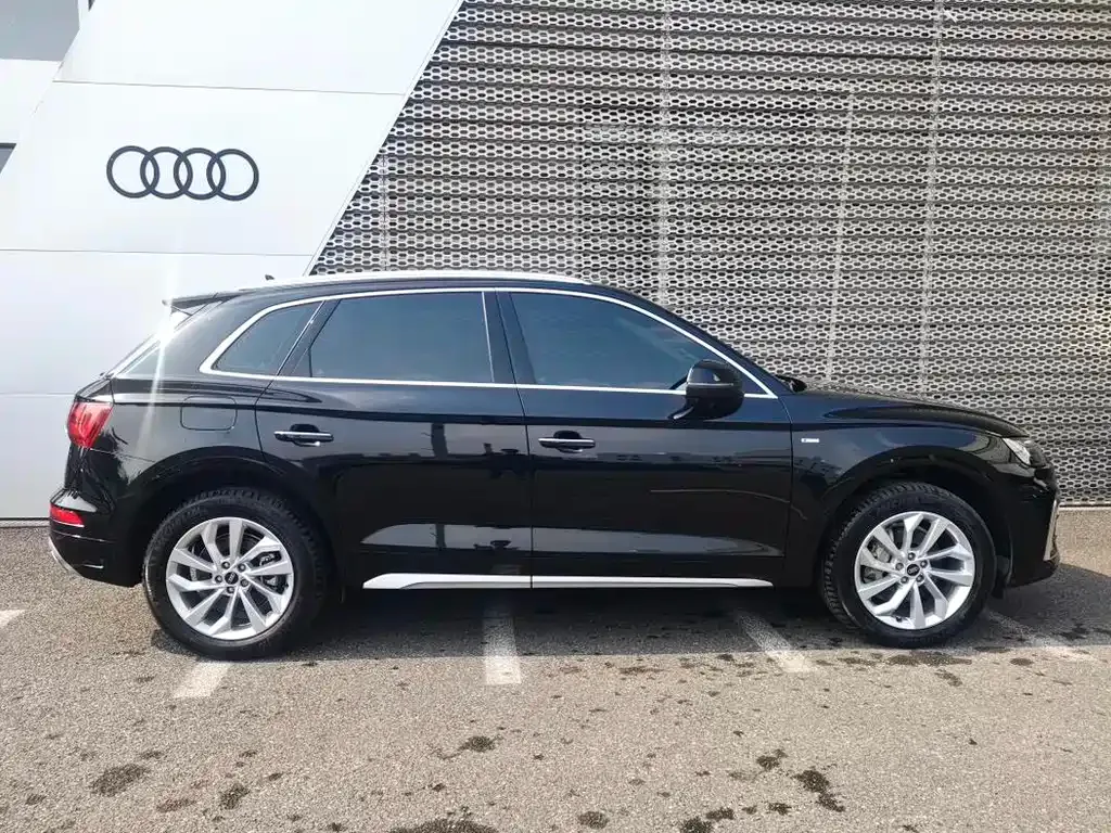 Audi Q5L 2022 из CN, фото 10