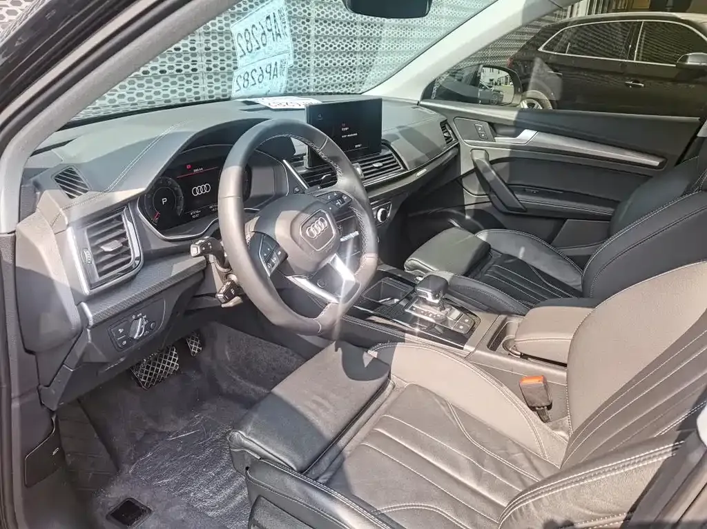 Audi Q5L 2022 из CN, фото 4