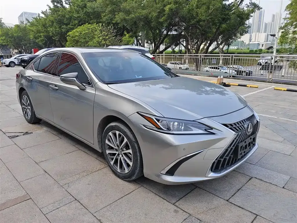 Lexus ES 2023 из CN, фото 9