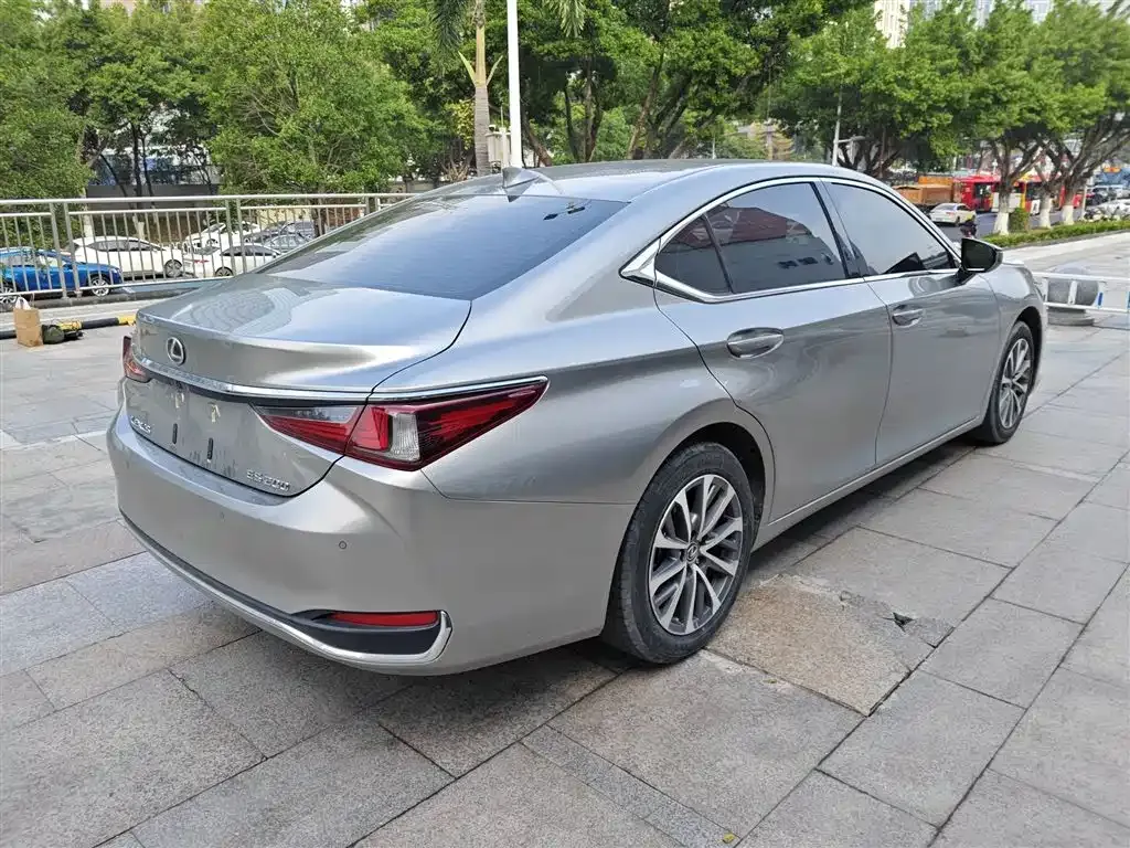 Lexus ES 2023 из CN, фото 4