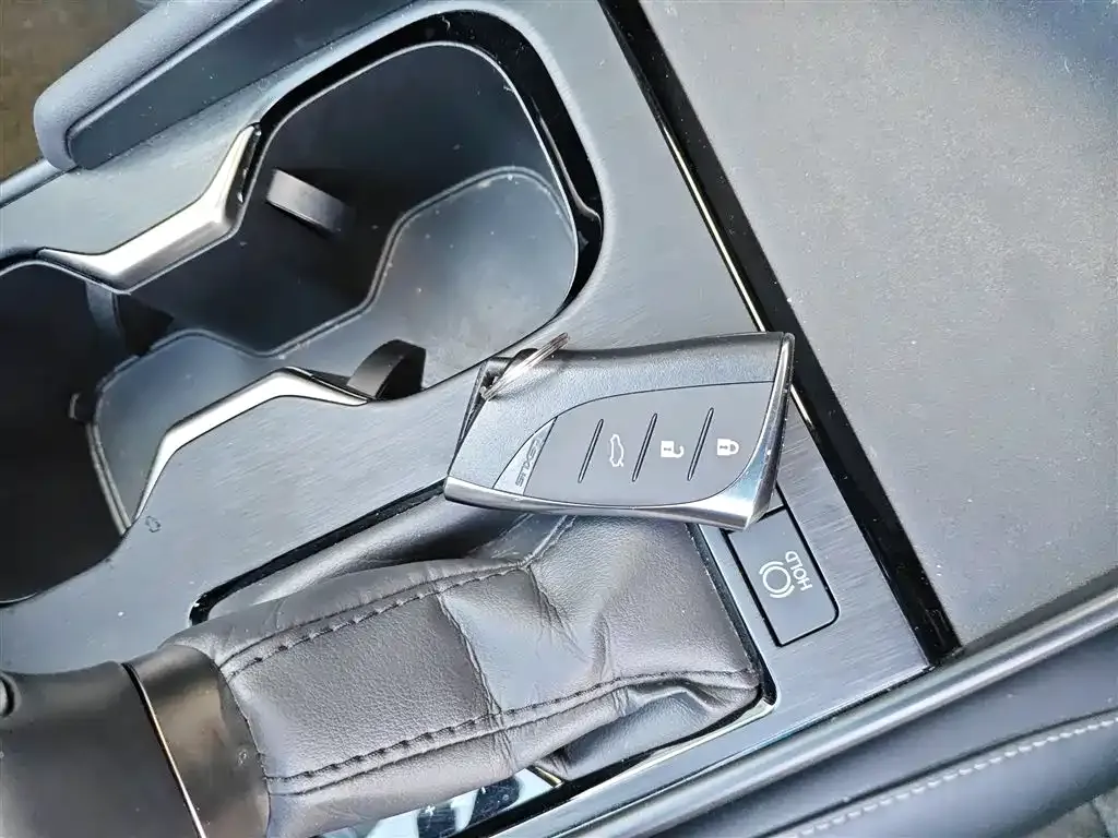 Lexus ES 2023 из CN, фото 3