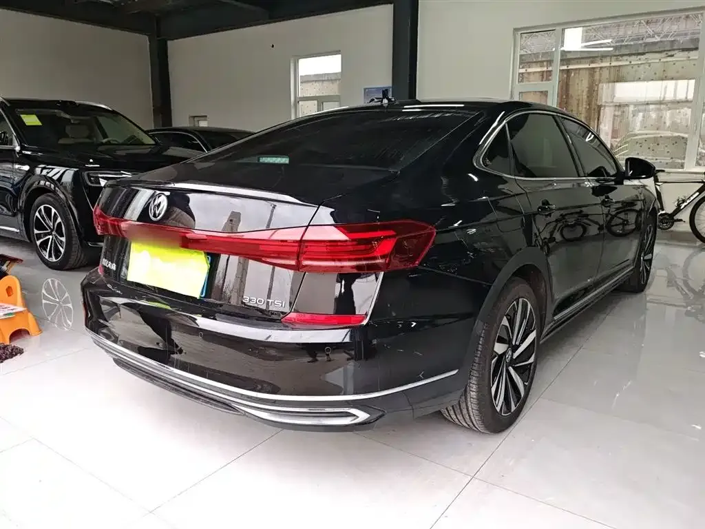 Volkswagen Passat 2022 из CN, фото 4