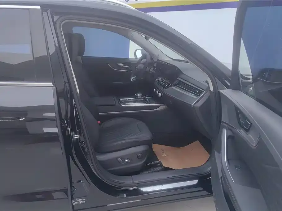 Hongqi HS5 2023 из CN, фото 6