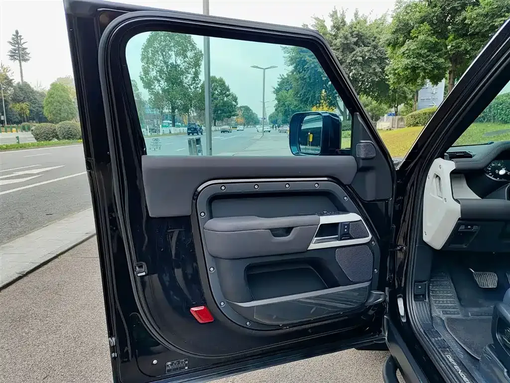Land Rover Defender 2022 из CN, фото 6