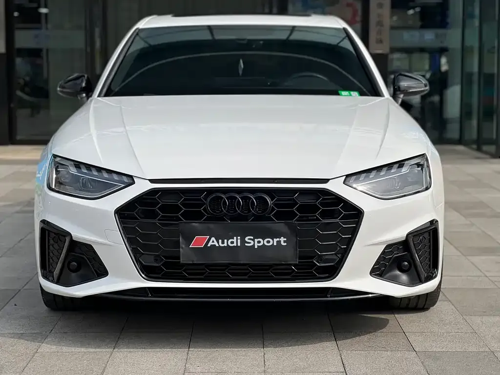 Audi A4L 2023 из CN, фото 5