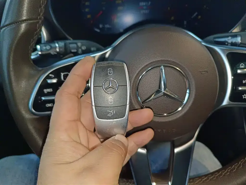 Mercedes-Benz GLC 2021 из CN, фото 2