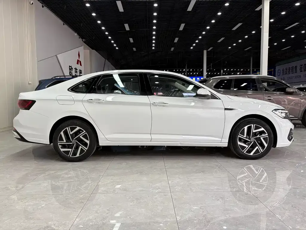 Volkswagen Sagitar 2023 из CN, фото 2