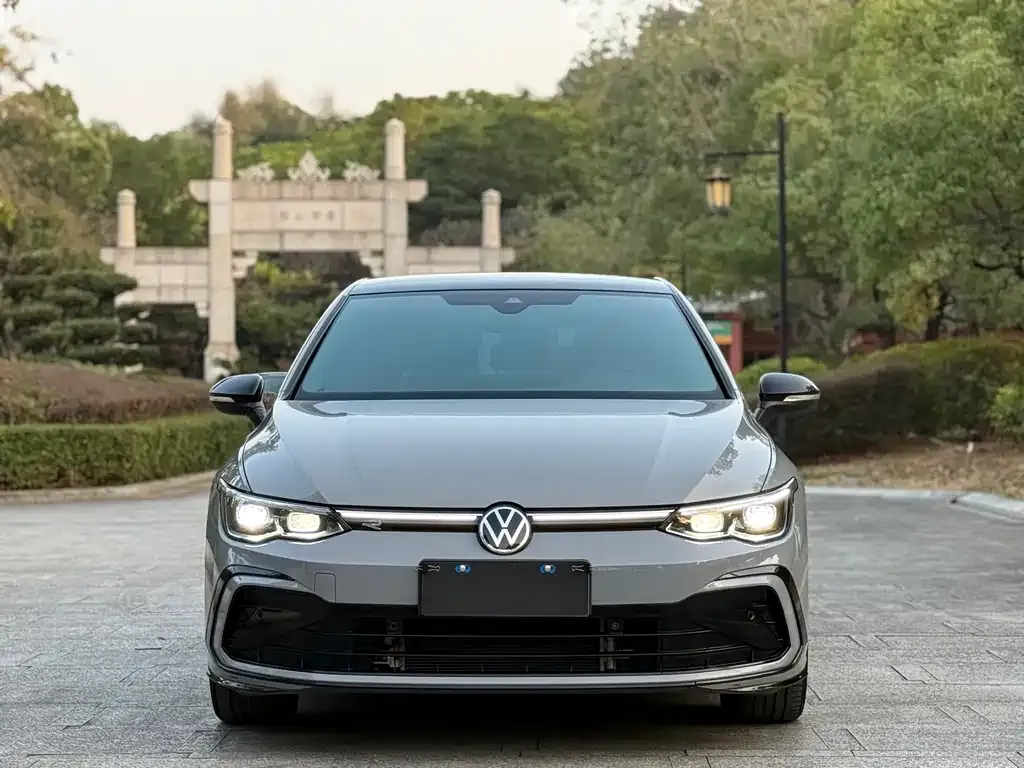 Volkswagen Golf 2022 из CN, фото 8