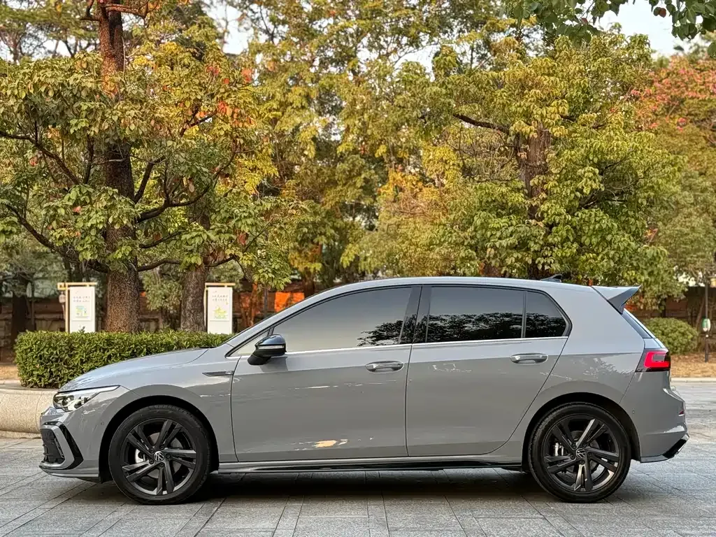 Volkswagen Golf 2022 из CN, фото 10