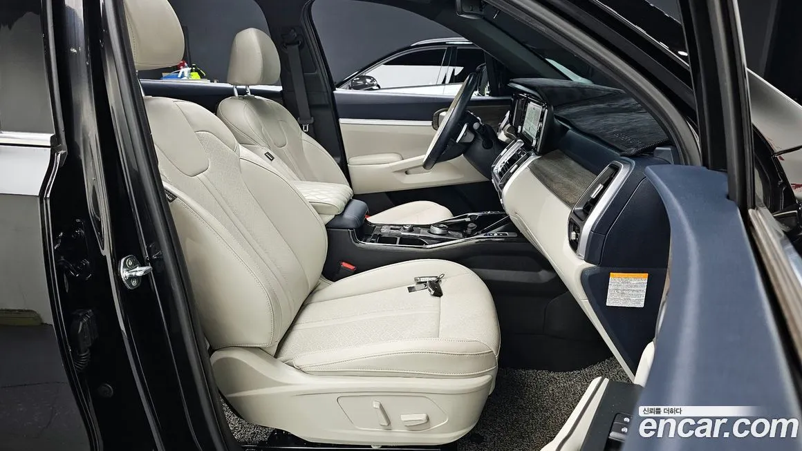 Kia Sorento — фото 10