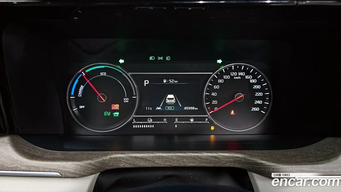 Kia Sorento — фото 8