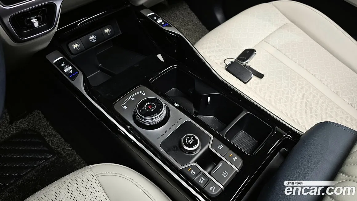 Kia Sorento — фото 9
