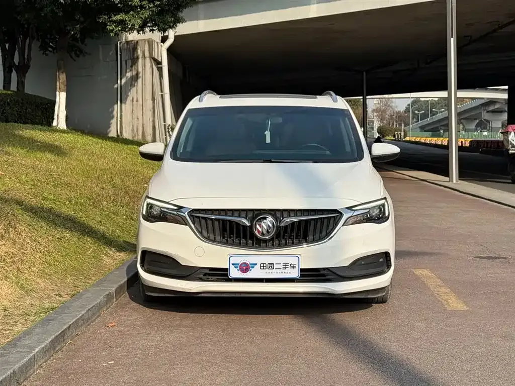 Buick GL6 2022 из CN, фото 2