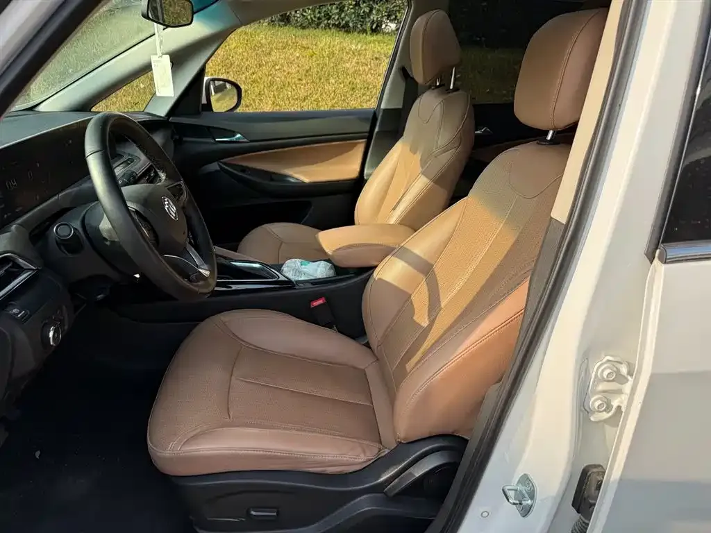 Buick GL6 2022 из CN, фото 8