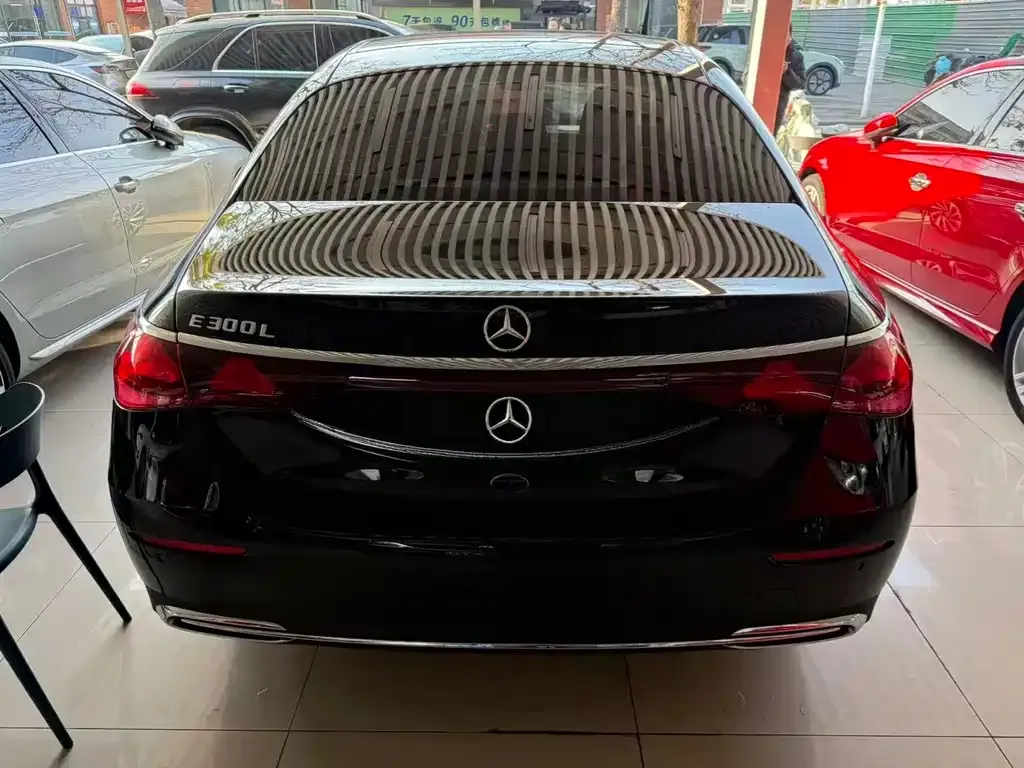 Mercedes-Benz E-Class 2024 из CN, фото 3