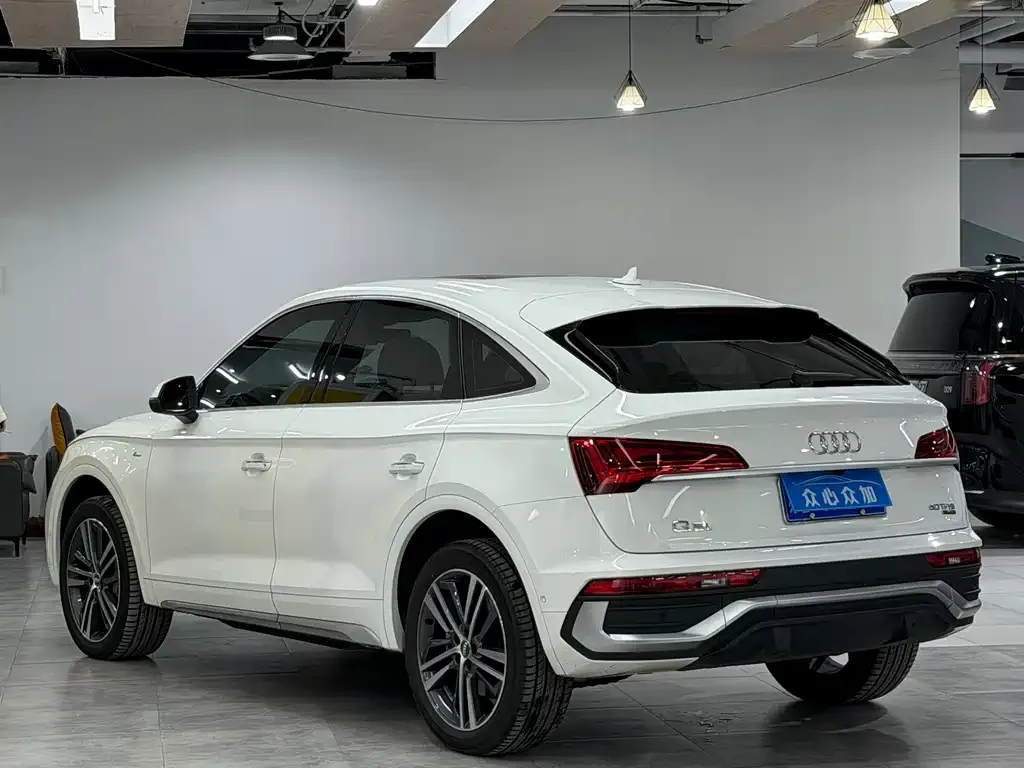 Audi Q5L Sportback 2021 из CN, фото 6
