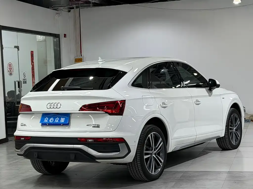 Audi Q5L Sportback 2021 из CN, фото 5